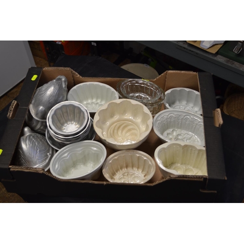 116 - Collection of Jelly moulds, inc. glass, metal