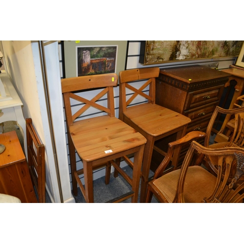 718 - Pair of pine bar Stools, Seat height of 73cm.