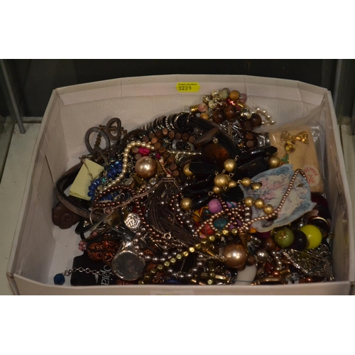 318 - Box of costume jewellery