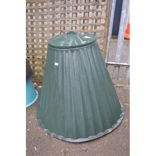 107 - Large plastic composter