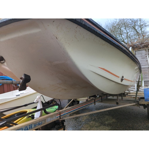 125 - 3m long Dellquay Dory double skin speed boat. No motor. Boat trailer shown in photograph is not part... 