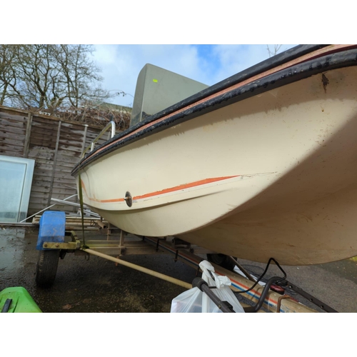 125 - 3m long Dellquay Dory double skin speed boat. No motor. Boat trailer shown in photograph is not part... 