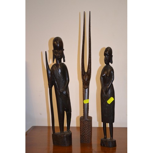 597 - 3 pieces of Africana models