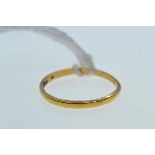 148 - 22ct gold band ring, size J/K, 1.1 gram