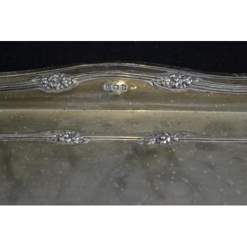 241 - Rectangular silver tray, maker IL, Birmingham 1908, 31x21.5cm, 332 grams