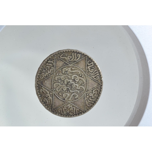 284 - Morocco, 5 Dirhams 1331 (1913) & 10 Dirhams 1329 (1911) - 900 grade silver