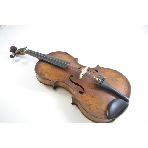 329 - Violin with label to inside Giuseppe Carlo Fratelli fiscor fabbircalori de'Intrumenti in Milanovicin... 