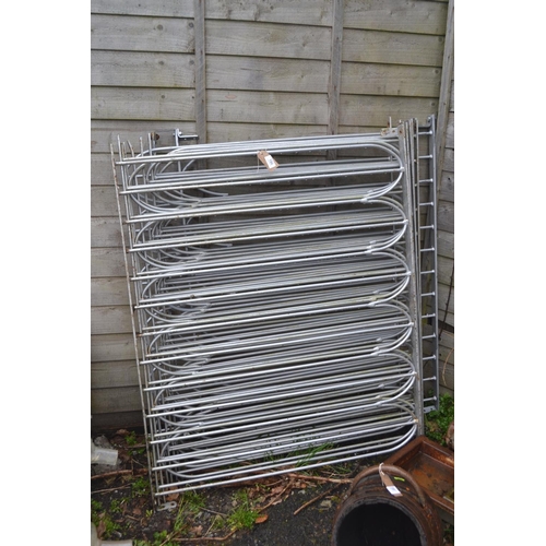 186 - 13 sections of galvanised fence. H91cm W113cm (each)