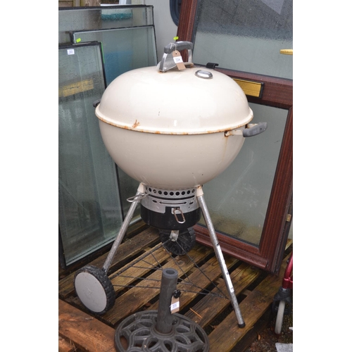 224 - Webber pot belly BBQ