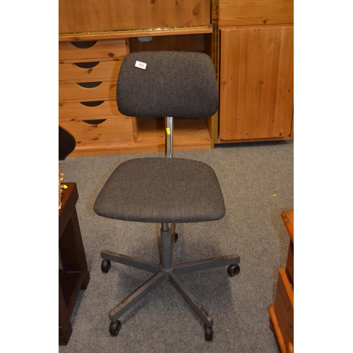 426 - Vintage office chair