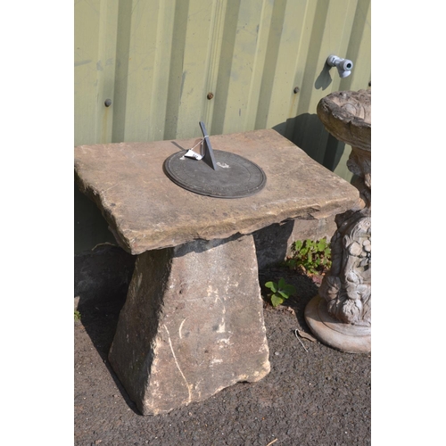 101 - Staddle stone base sundial. H58cm. W62cm