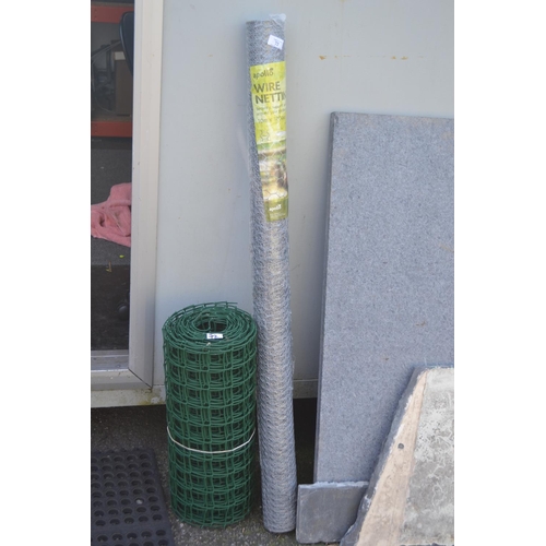 72 - Roll of 10m x 1200mm mesh fencing & small roll of 53cm H fencing.