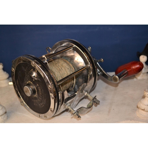 392 - Penn Senator 9/0 fishing reel