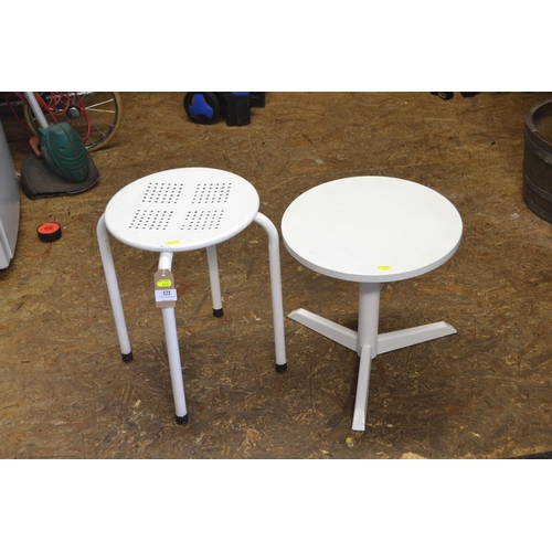 121 - Low white stool and table.