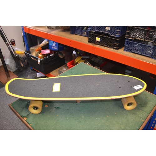 186 - Pineapple Express Globe skateboard cruiser, W7.25