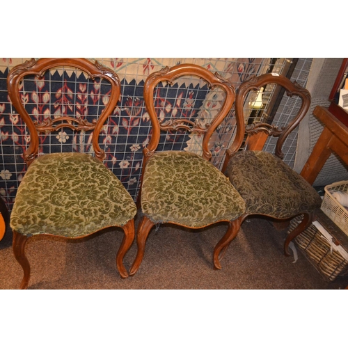 414 - 3 x Mahogany carved balloon back chairs. 