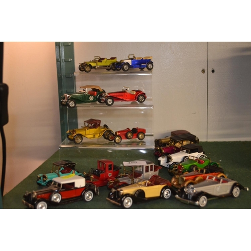 455 - 17 diecast classic vehicles, mostly Matchbox, inc 1912 Rolls Royce  & 1906 Rolls Royce Silver Gh... 