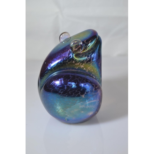 633 - John Ditchfield Glasform iridescent glass frog paperweight, etch mark & paper label to base, hei... 