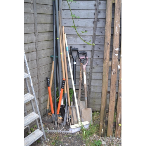 77 - Various long handled gardening tools inc. rake, fork, shovel & pruner