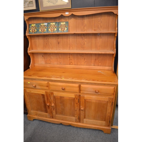 762 - Pine open topped dresser with 3 drawers 3 doors W135cm D45cm H165cm 