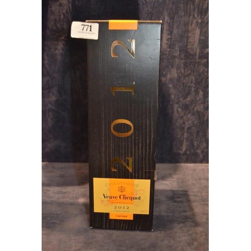 771 - Boxed bottle of 2012 Veuve Clicqout 