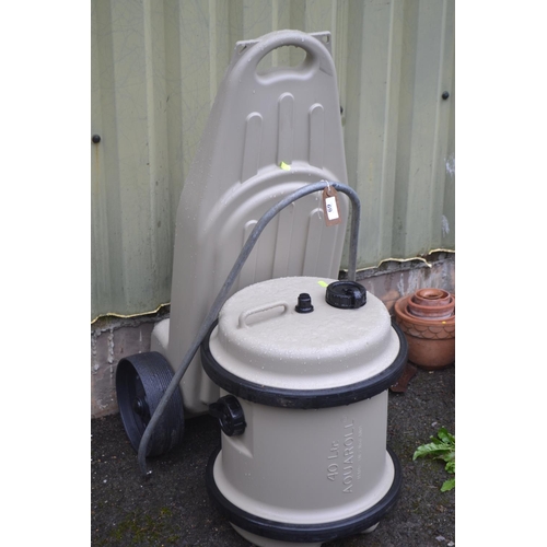 69 - Carvan water barrel + waste water container