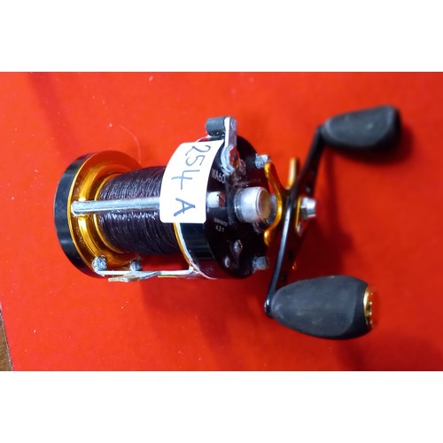 254A - Sougayilang Warrior fishing reel.