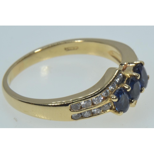 9 - 18ct gold, sapphire & diamond ring, size N, 3.52 grams