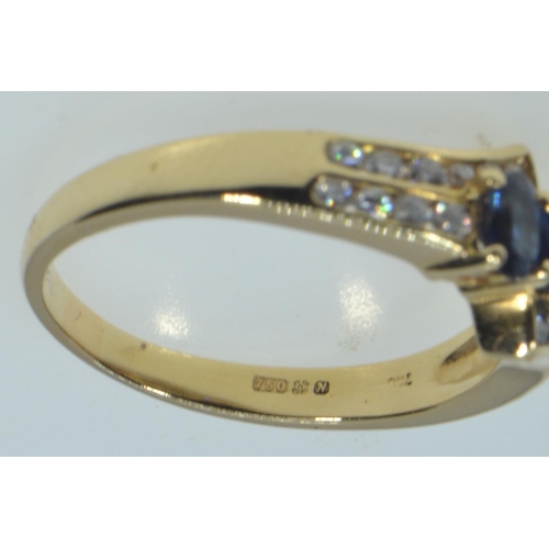 9 - 18ct gold, sapphire & diamond ring, size N, 3.52 grams