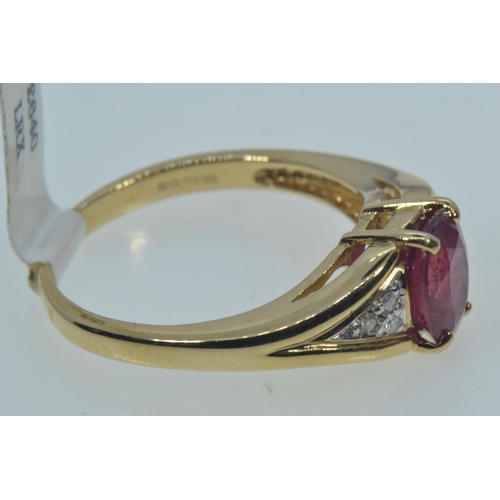 21 - 9ct gold, ruby & diamond ring, size Q, 4 grams