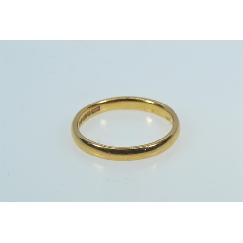 33 - 22ct gold band ring, size R1/2, 4.53 grams