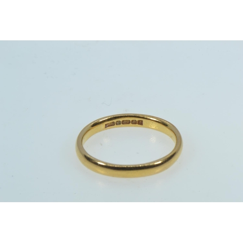 33 - 22ct gold band ring, size R1/2, 4.53 grams