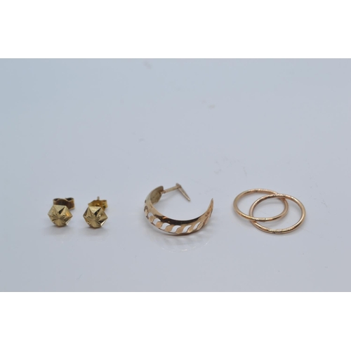 46 - Two pairs of yellow metal earrings & a single earrings, tested positive for 9ct gold, gross weig... 