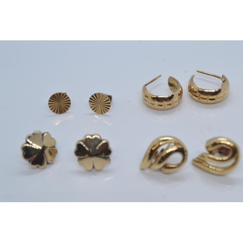 114 - Pair of 9ct gold cufflinks, engraved with foliate scrolls, gross weight 2.73 grams