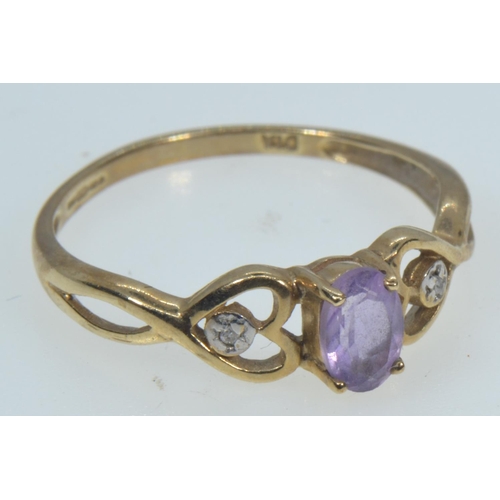 136 - 9ct gold, amethyst & diamond ring, size P, 1.45 grams