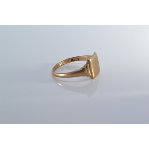 159 - 9ct gold chain together with three 9ct gold rings; a stone set signet ring, signet and one band, gro... 