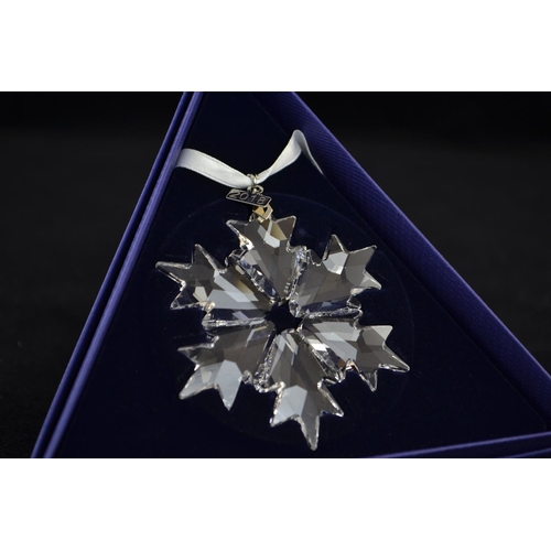 255 - Swarovski Christmas ornament 2018, no. 5301575, with box