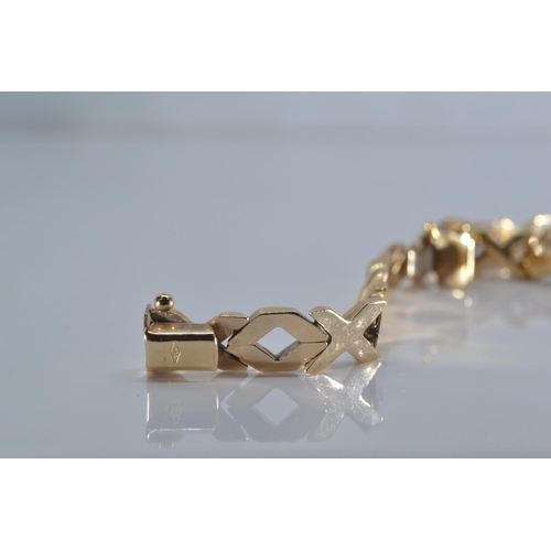 161 - 9ct gold fancy link bracelet, 180mm length, 9 grams