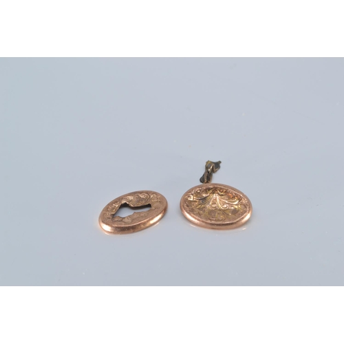 169 - Collection of scrap 9ct gold, gross weight 19.2 grams & 2.6 grams of 18ct gold. Included in the ... 