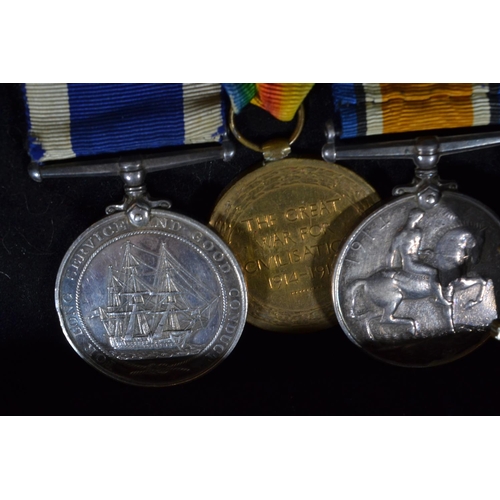 422 - WWI group of four medals awarded to 'M. 4715, F.J. Maddick, PTR.2., R.N.,' including 1914-15 Star, B... 