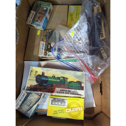 310 - Box of Airfix kits & box of railway carriages etc