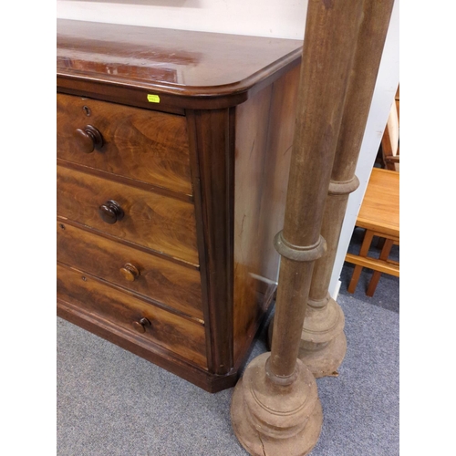 450 - Flame mahogany veneered 2 over 3 chest of drawers, 123 x 55cms x ht 110cms