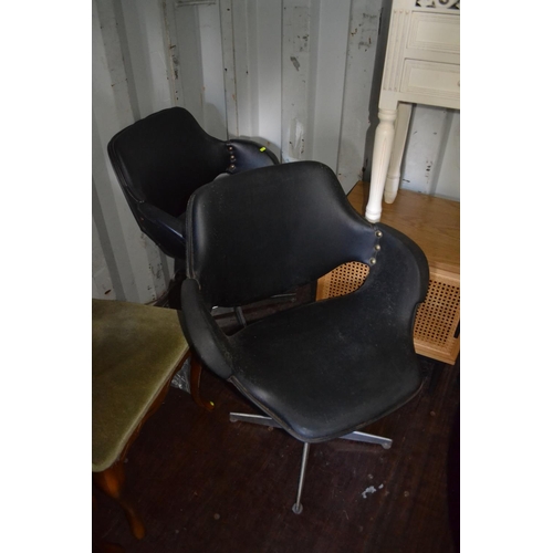 271 - Pair of black salon chairs