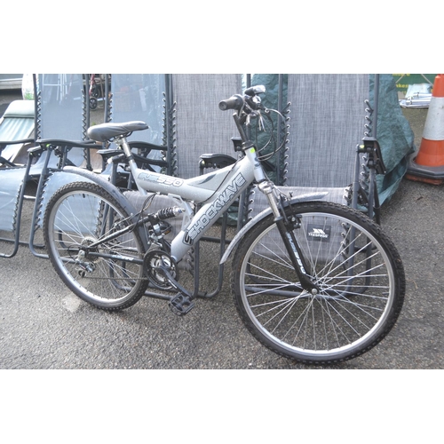 28 - Shockwave 550 full suspension mountain bike