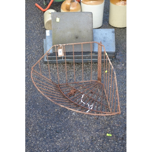 60 - Metal corner basket feeder. 62cm across