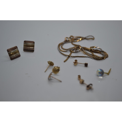 516 - 5.13 grams scrap 9ct gold jewellery, including stone set, & 0.54 gram of yellow metal scrap test... 