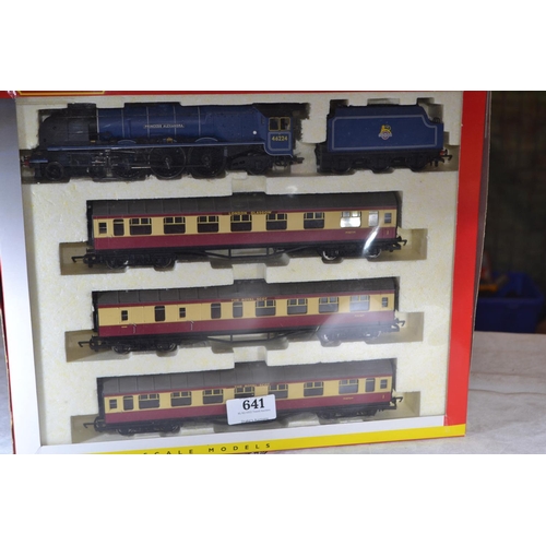 641 - Hornby 00 gauge boxed set, R2303m The Royal Scot train pack.