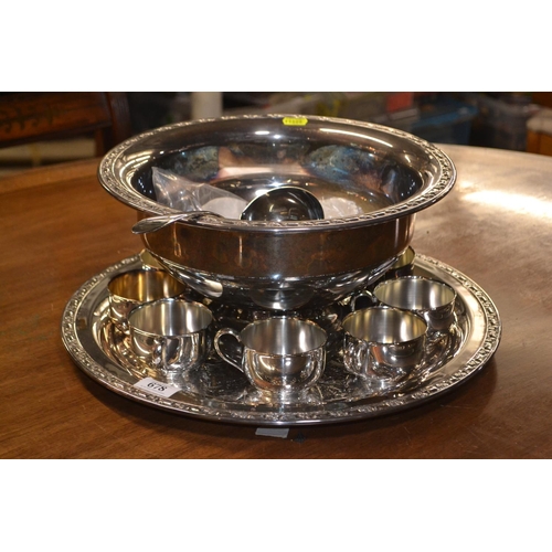 678 - Oneida Silver plate Punch bowl set complete with plated tray.