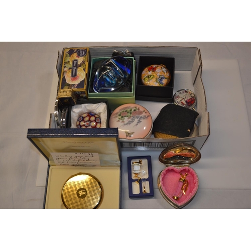 369 - Box of collectables inc. cased Burberrys compact, boxed Swarovski champagne bucket and flutes, Strat... 