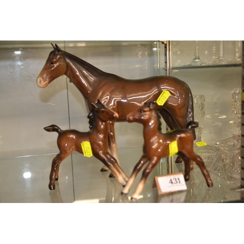 431 - Beswick mare with 2 Beswick foals